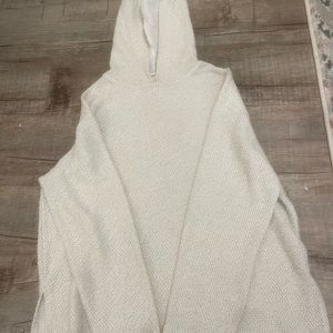 H&M white and black knit hoodie